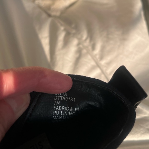 Steve Madden Black High Top Platform Sneakers - Picture 4 of 7